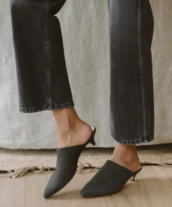Jenni Kayne Oiled Leather Kitten Heel Mule Black Clearance